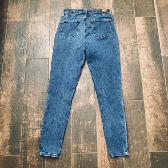 RSQ Distressed Manhattan High Rise size 9/29 - Picture 2 of 4